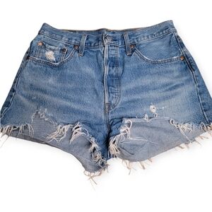 Levis 501 Premium Denim Button Fly Cut Off Shorts Raw Hem Medium Wash Jean